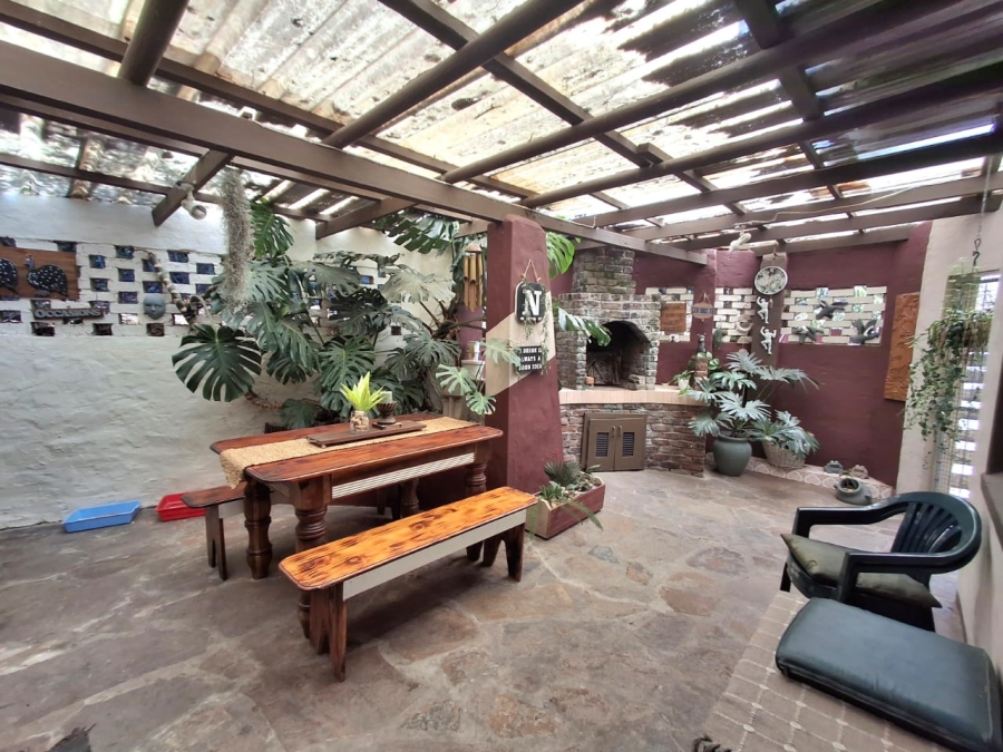 3 Bedroom Property for Sale in Summerpride Eastern Cape